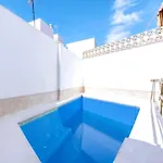 Piso Trianero Con Piscina Privada