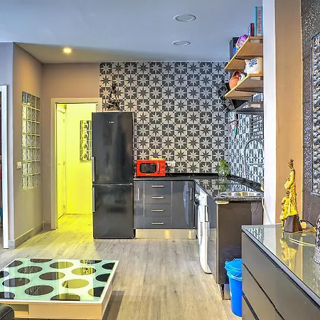 Piso Trianero Con Piscina Privada Apartamento *