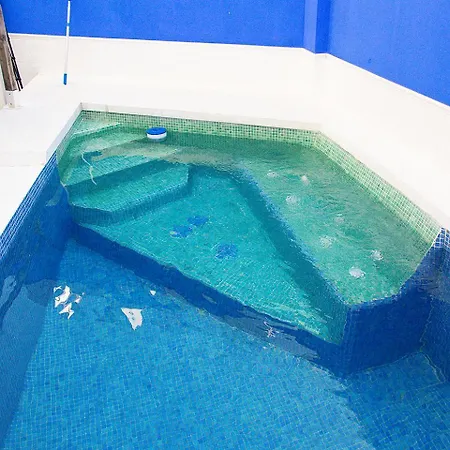 Piso Trianero Con Piscina Privada Apartment