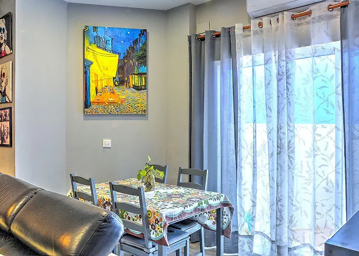 Piso Trianero Con Piscina Privada *