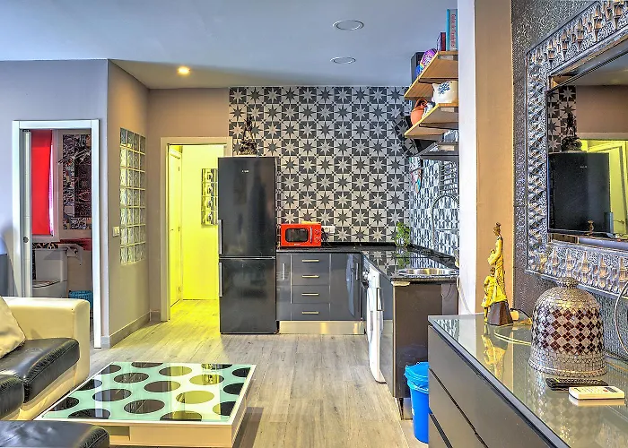 Piso Trianero Con Piscina Privada Apartamento *