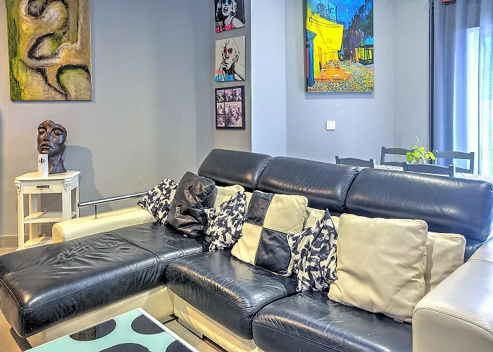 Piso Trianero Con Piscina Privada