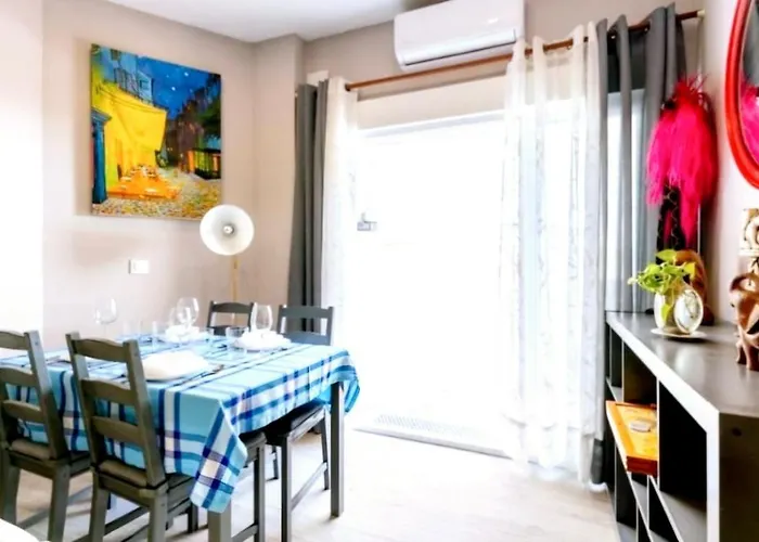 Piso Trianero Con Piscina Privada Apartamento *