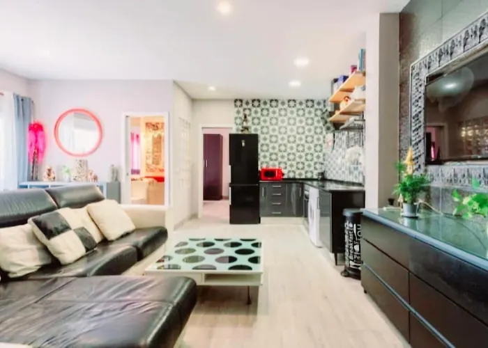 Piso Trianero Con Piscina Privada Apartamento